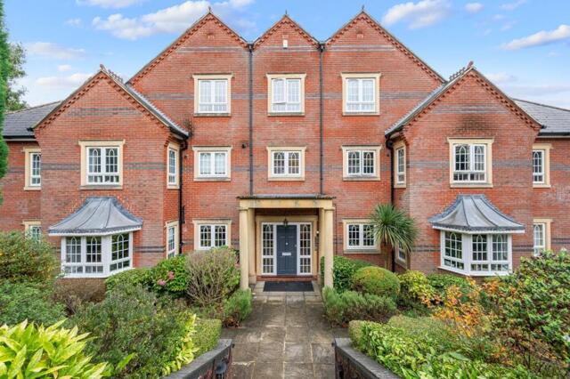 St. Monicas Road, Kingswood, 2 Bedroom Flat