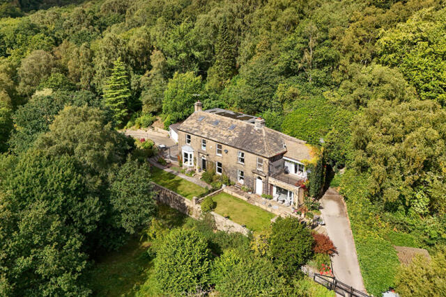 Harden, Moor Edge, Bingley, 6 Bedroom Semi-detached