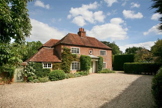 Headley, Newbury Road, Thatcham, 5 Bedroom Detached