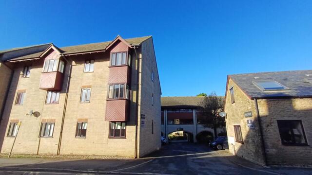 West Street, Chipping Norton, 2 Bedroom Apartment
