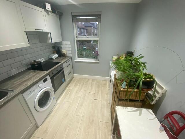 Grove Vale, London, Mixed Use Property