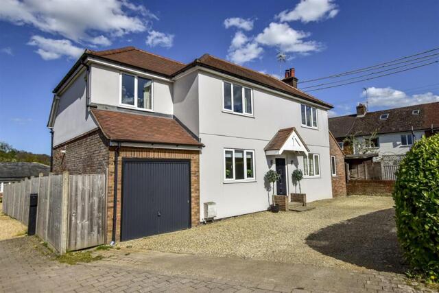 Tring Road, Dudswell, 5 Bedroom Detached