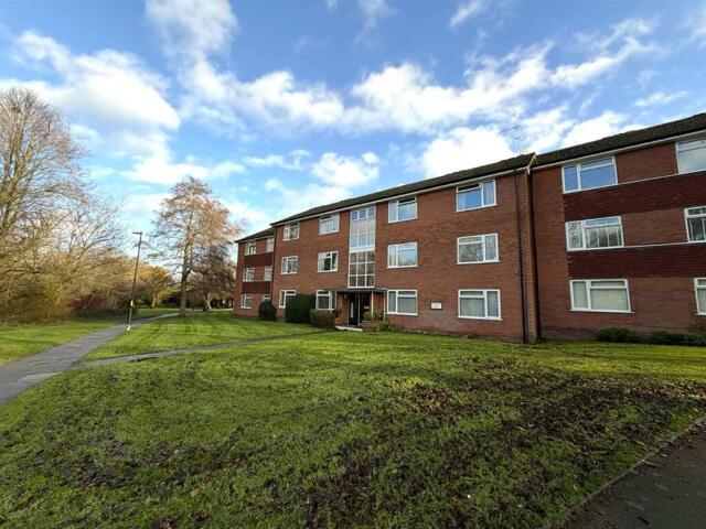 Garland Way, Northfield, 2 Bedroom Apartment