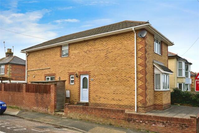 Lower Highland Road, Ryde, 4 Bedroom Detached Lower Highland Road, Ryde, 4 Bedroom Detached