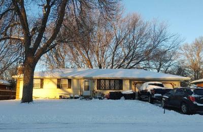 Ramsey St S, Shakopee, Preforeclosure Single-family Home