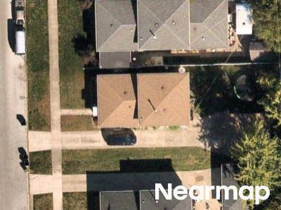 S Komensky Ave, Oak Lawn, Preforeclosure Single-family Home