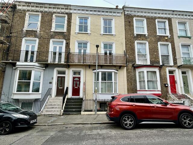 Ethelbert Road, Margate, 2 Bedroom Flat