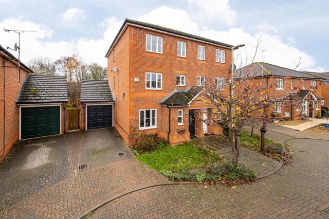 Abbey Brook, Didcot, 4 Bedroom Semi-detached