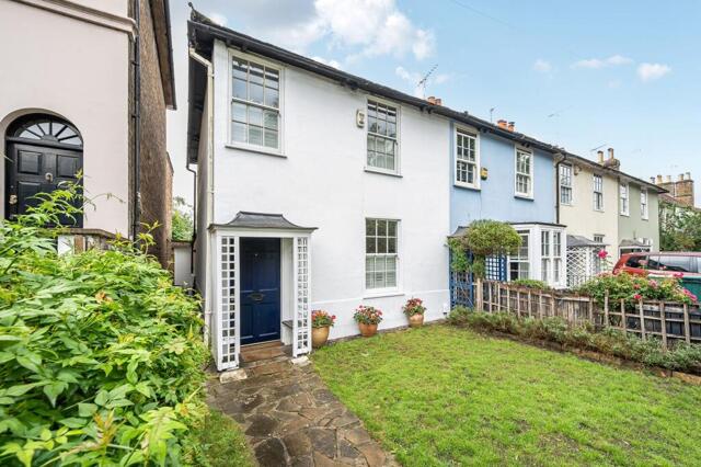 Petersham Road, Richmond, 3 Bedroom End