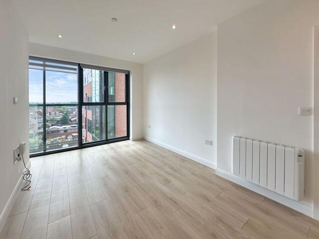 Bath Road, Slough, 1 Bedroom Apartment