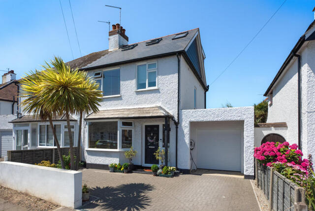 Pier Avenue, Herne Bay, 4 Bedroom Semi-detached