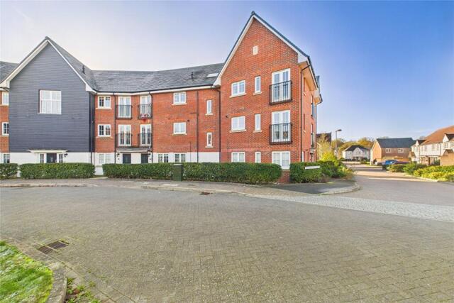 Fulmar Crescent, Bracknell, 2 Bedroom Apartment