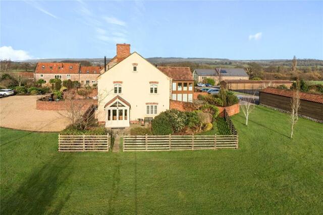 Dulcote, Wells, 4 Bedroom End