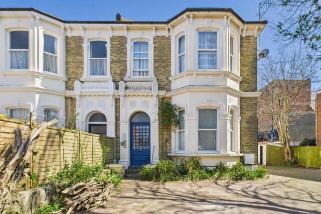 Byron Road,worthing,studio Flat For