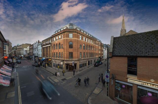 New Inn Hall Street, Oxford, 2 Bedroom Flat