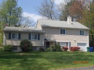 Hill Farm Rd, Bloomfield, Preforeclosure Single-family Home