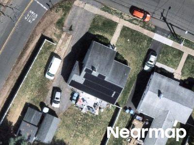 Roosevelt St, Hamden, Preforeclosure Single-family Home