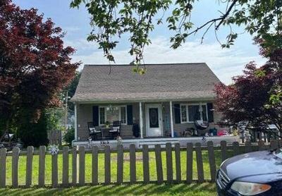 Huntington Rd, Stratford, Foreclosure Single-family Home