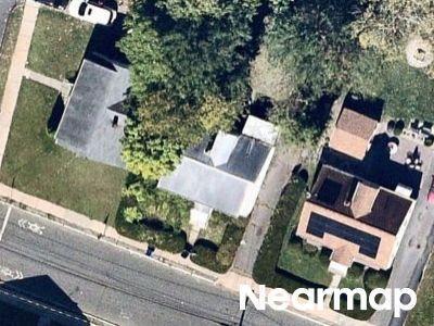 Charlotte St, Hartford, Preforeclosure Single-family Home