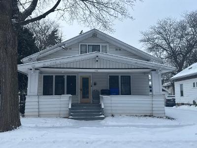 N Fair St, Appleton, Preforeclosure Single-family Home