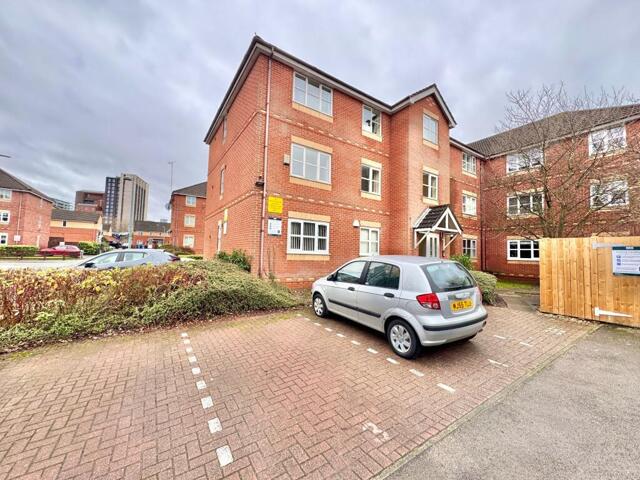 Georgette Drive, Salford, 2 Bedroom Flat