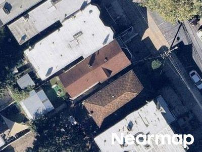 Winfield Ave, Jersey City, Preforeclosure Single-family Home
