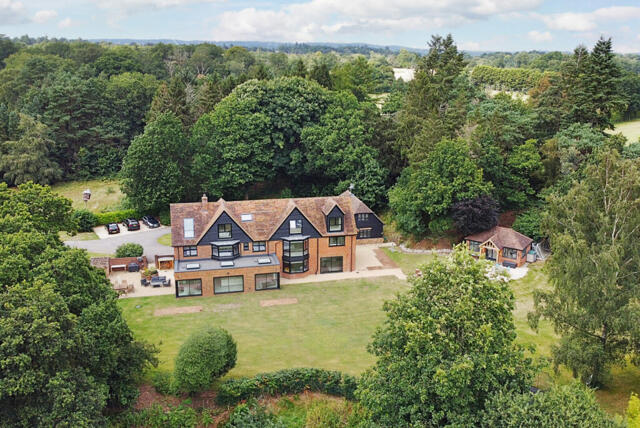 Tilford Road, Farnham, 7 Bedroom Detached