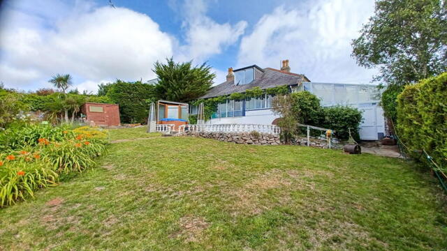 Sandringham Gardens, Preston, 4 Bedroom Detached