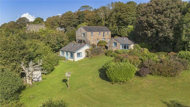 Gulval, Penzance, 5 Bedroom House