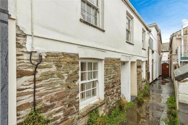 Lanadwell Street, Padstow, 3 Bedroom Terraced
