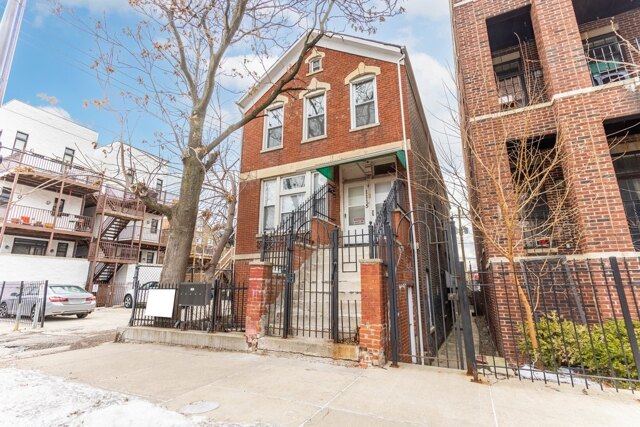 W Th St Apt R, Chicago, Condo For Rent