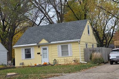 Center St, Mankato, Preforeclosure Single-family Home Center St, Mankato, Preforeclosure Single-family Home