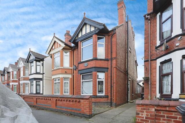 Norman Avenue, Nuneaton, 7 Bedroom Semi-detached Norman Avenue, Nuneaton, 7 Bedroom Semi-detached