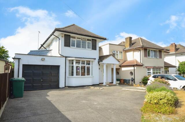 Oaklands Avenue, Watford, 3 Bedroom Detached