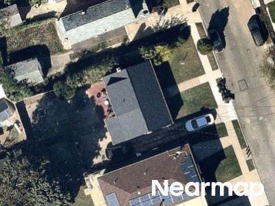 Th St, Saint Albans, Preforeclosure Multi-family Home