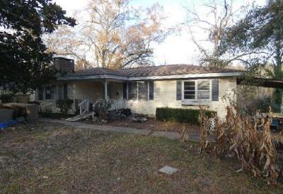 County Road,selma, Preforeclosure Single-family Home