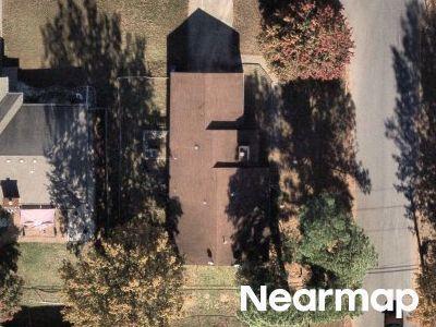 S Birch Ave, Broken Arrow, Preforeclosure Single-family Home