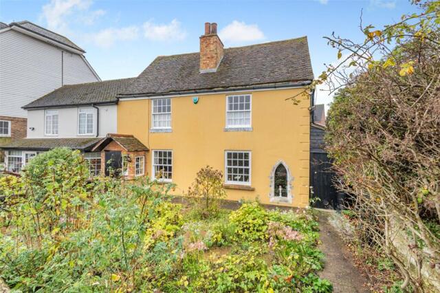 Waterside Lane, Gillingham, 4 Bedroom Semi-detached