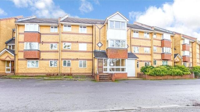 Tilehurst, Armour Hill, Reading, 1 Bedroom Apartment