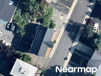 Maple Ave, Preforeclosure Multi-family Home Maple Ave, Preforeclosure Multi-family Home