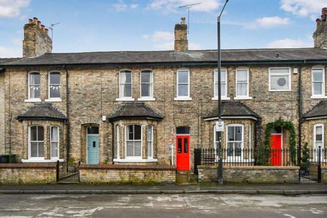 Bootham Crescent, York, 3 Bedroom Duplex
