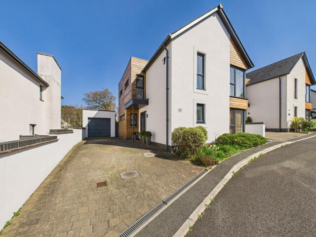 Moorview Crescent, Marldon, 5 Bedroom Detached