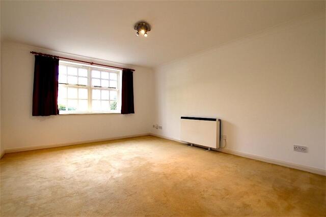 Tavistock Square, London, 2 Bedroom Apartment