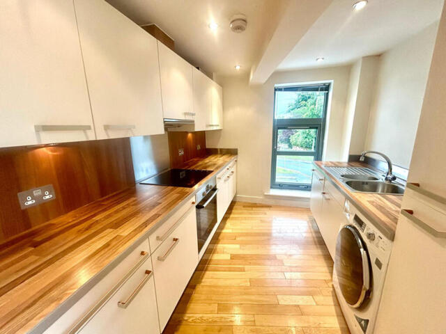 Rocky Lane South, Wirral, 2 Bedroom Apartment