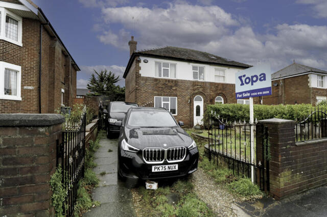 Staining Road, Blackpool, 3 Bedroom Semi-detached