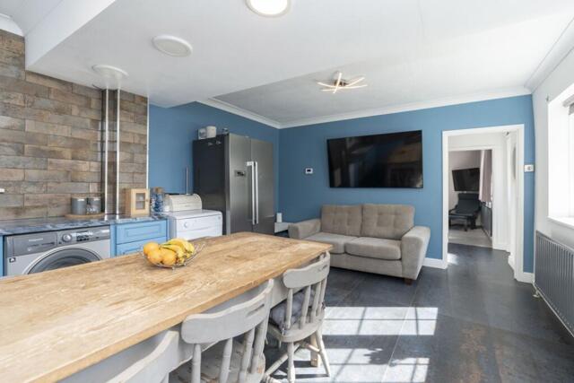 Foster Street, Boston, 2 Bedroom Detached