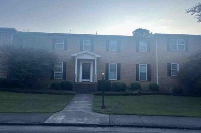 Willowbrook Cir Se Apt A, Huntsville, Preforeclosure Property In