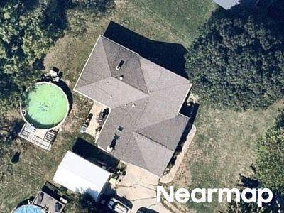 E Imperial Dr, Hartland, Preforeclosure Single-family Home