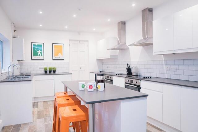 Raymond Street, Chester, 9 Bedroom House