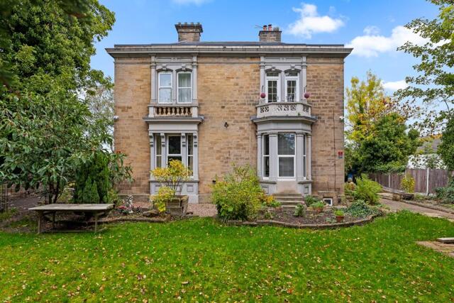 Doncaster Road, Barnsley, 6 Bedroom Detached